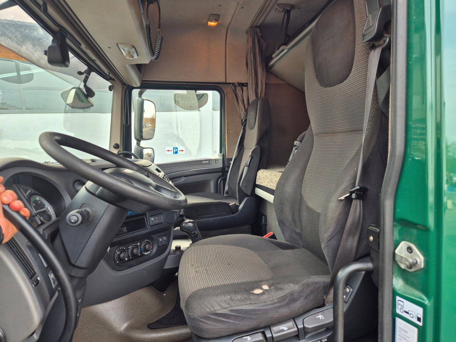 Fahrzeugabbildung DAF XF 460 6x4 Epsilon M12Z91