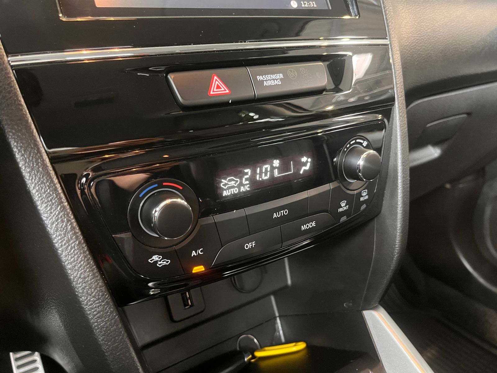 Fahrzeugabbildung Suzuki Vitara 1.4 S 4x4 KLIMA LED NAVI ALU