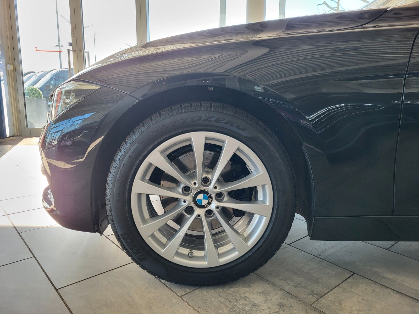 Fahrzeugabbildung BMW 320 D Touring/Automatik/Navi/LaneAssist/Klima