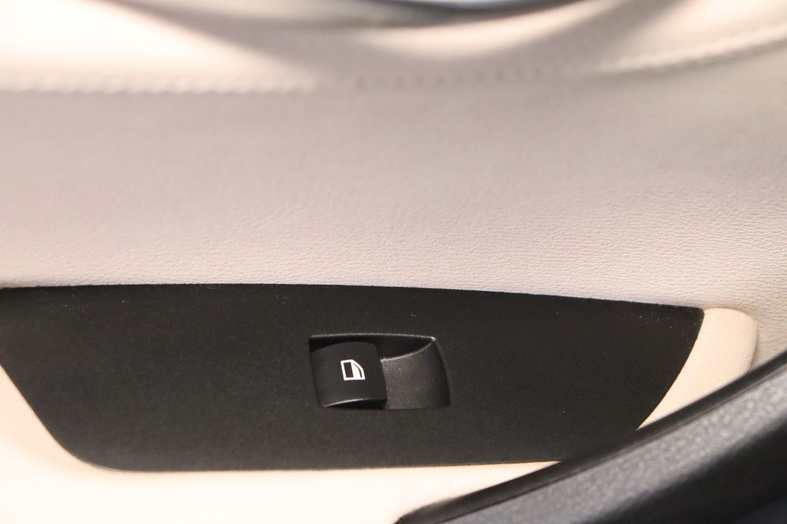 Fahrzeugabbildung BMW X1 xDrive20d * Navi * Xenon * Memory * Leder