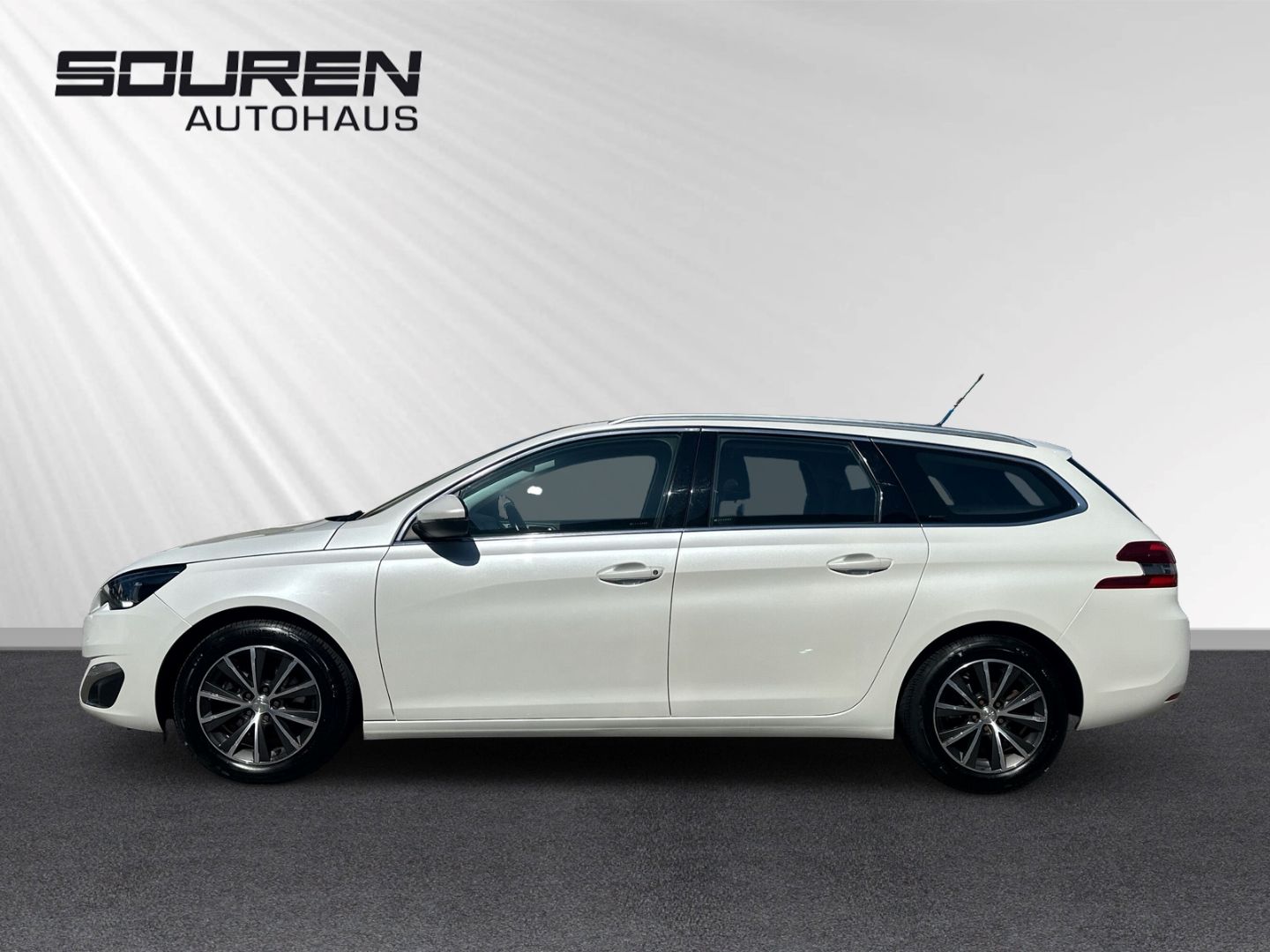 Fahrzeugabbildung Peugeot 308 Allure e-THP PureTech 130 SW 1.2