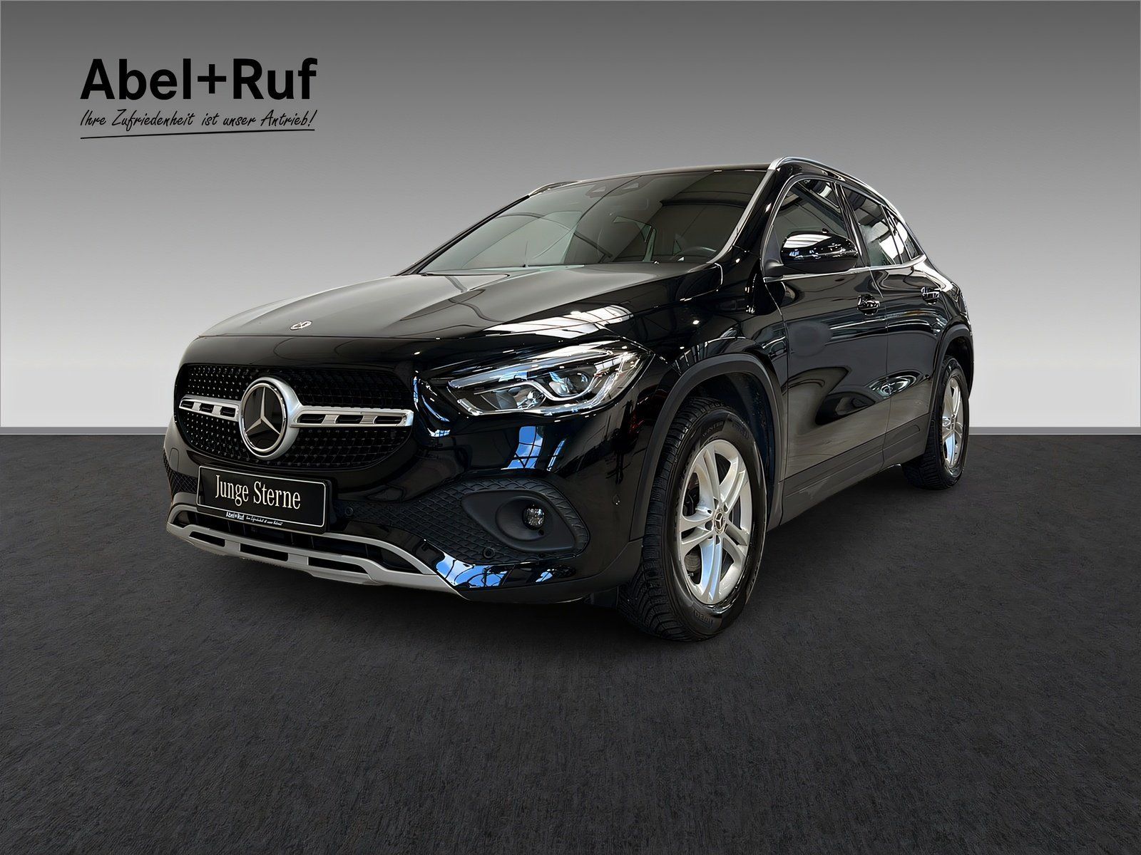 MERCEDES-BENZ GLA 200 d 4M STYLE+LED+DISTRONIC+Rückfahrkamera