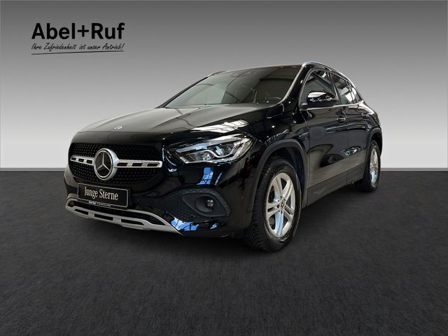 MERCEDES-BENZ GLA 200 d 4M STYLE+LED+DISTRONIC+Rückfahrkamera