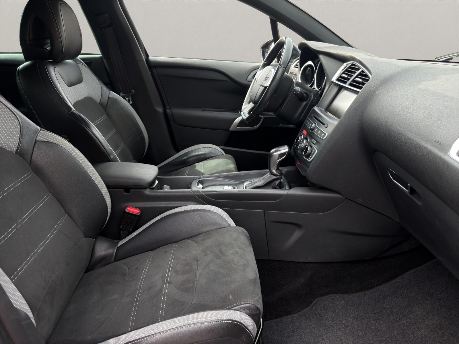 DS Automobiles DS4 1.6 BlueHDi 120 AUTOMATIK NAVI T.WKL AHK KEY