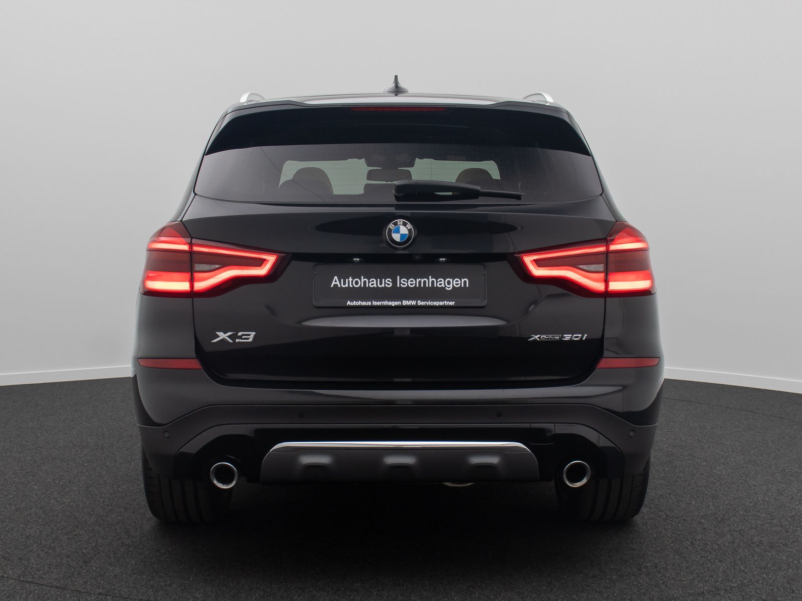 Fahrzeugabbildung BMW X3 xD30i Luxury Line 360° DisplKey Panorama HUD