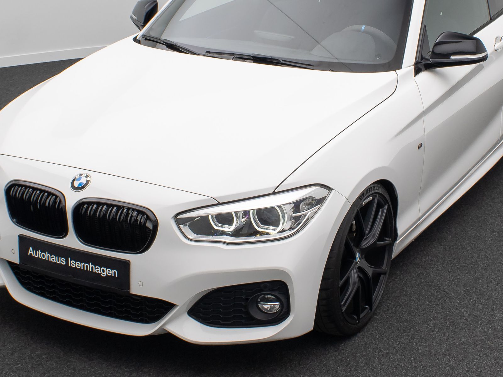 Fahrzeugabbildung BMW 118 d M Sport, Schiebedach,19 " Gewindefahrwerk