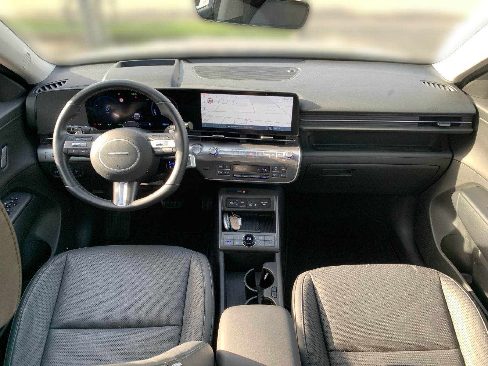 Fahrzeugabbildung Hyundai KONA Prime Elektro 65,4 kWh BOSE Sitz 19Zoll