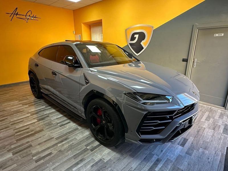 Image of Lamborghini Urus