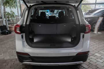 Bild 10 DFSK Andere Forthing 3 Automatic, Pano, Freisprech, USB