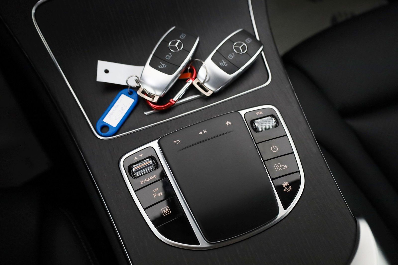 Fahrzeugabbildung Mercedes-Benz GLC 300 de 4Matic,Leder,Navi,LED,SH,Kamera,AHK