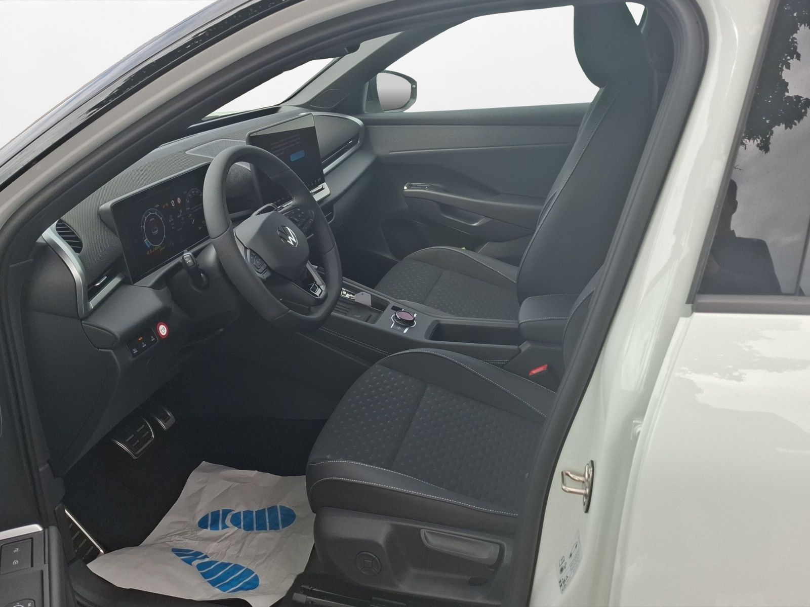 Volkswagen T-Roc - Bild 3