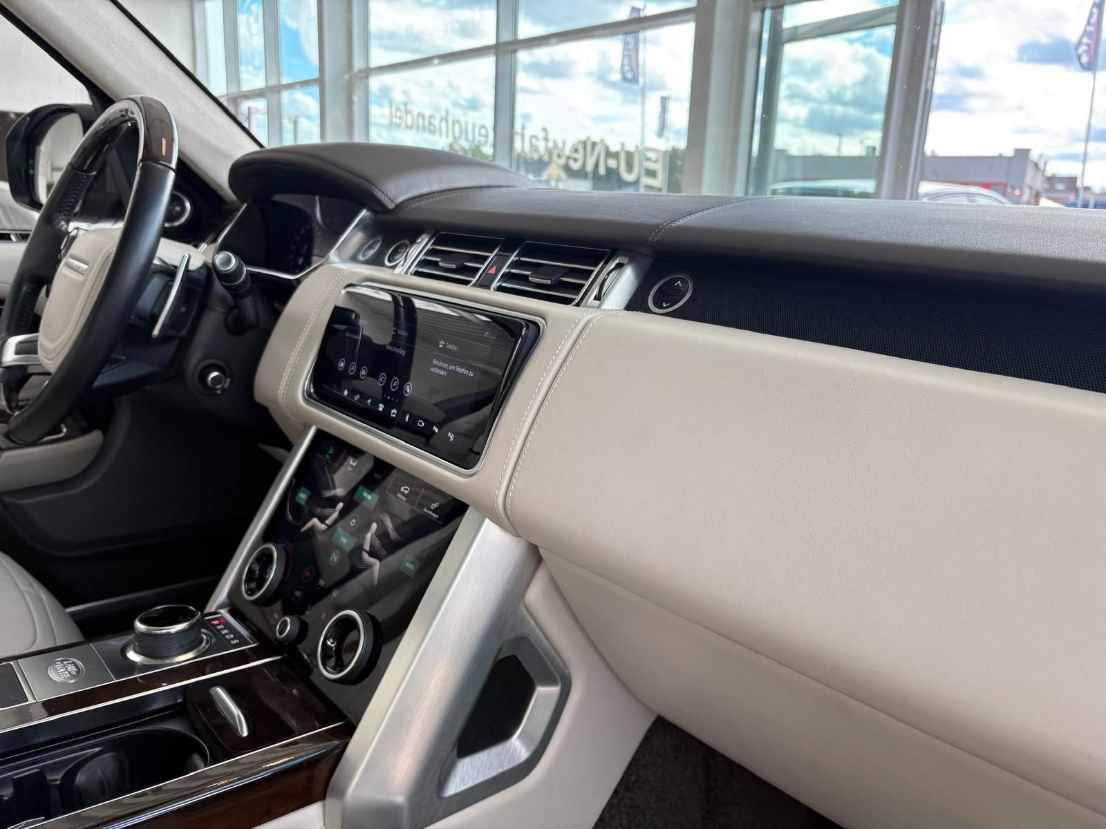 Fahrzeugabbildung Land Rover Range Rover P400e Autobiography Hybrid