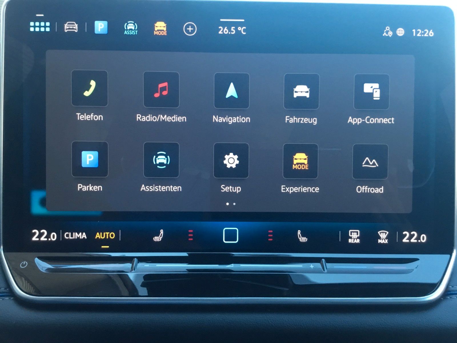 Fahrzeugabbildung Volkswagen Tiguan 2.0 TSI DSG 4M R-Line+Pano+AHK+IQLight+20