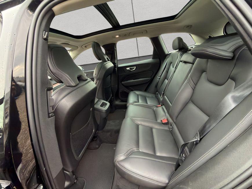 Volvo XC60 B4 B Plus Dark