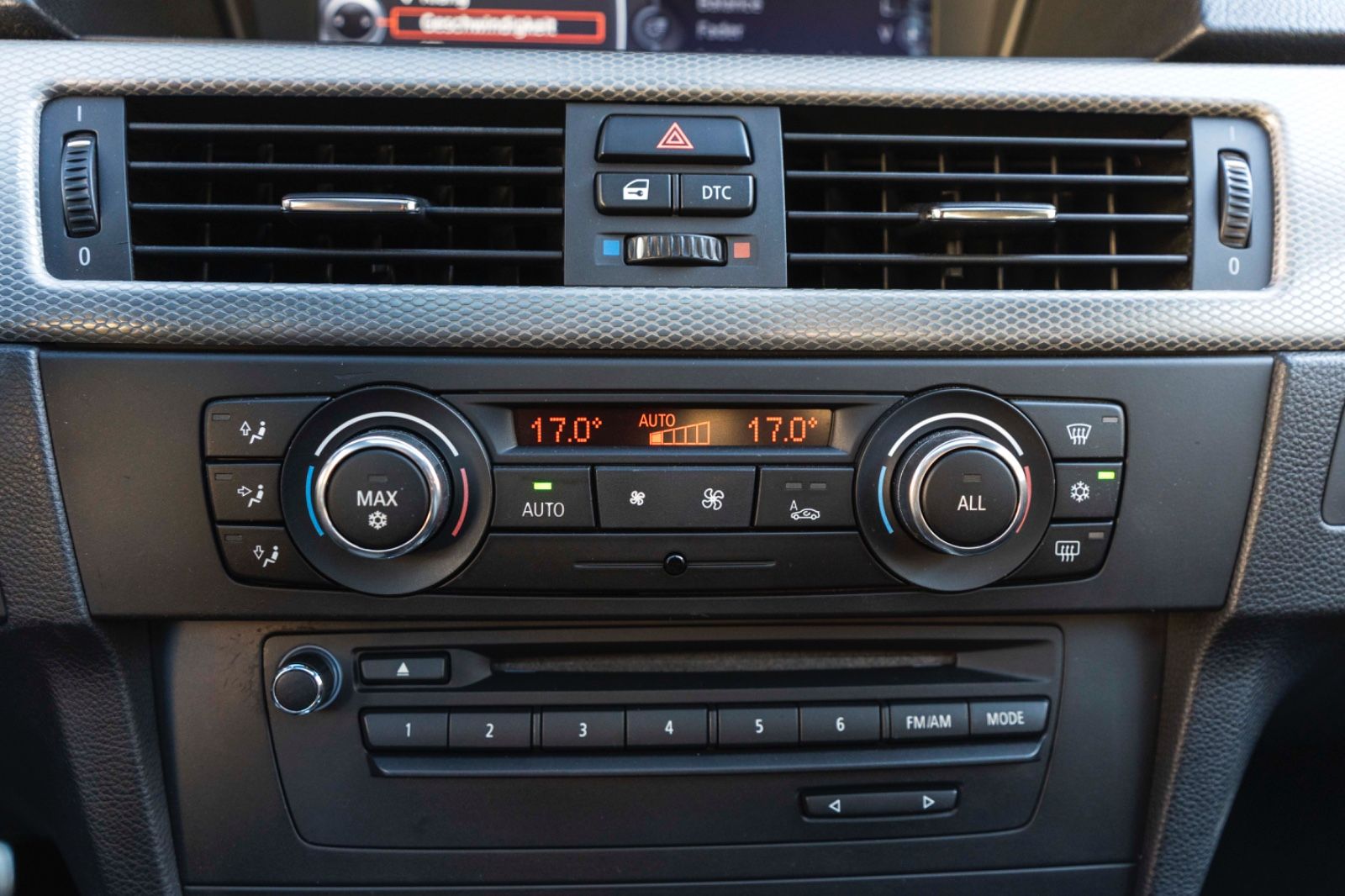 Fahrzeugabbildung BMW 335iS Coupé M PDC BIXENON TEMPOMAT LEDER DKG