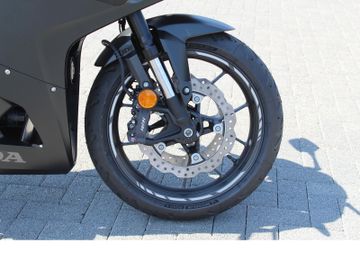 Honda CBR500R e-Clutch