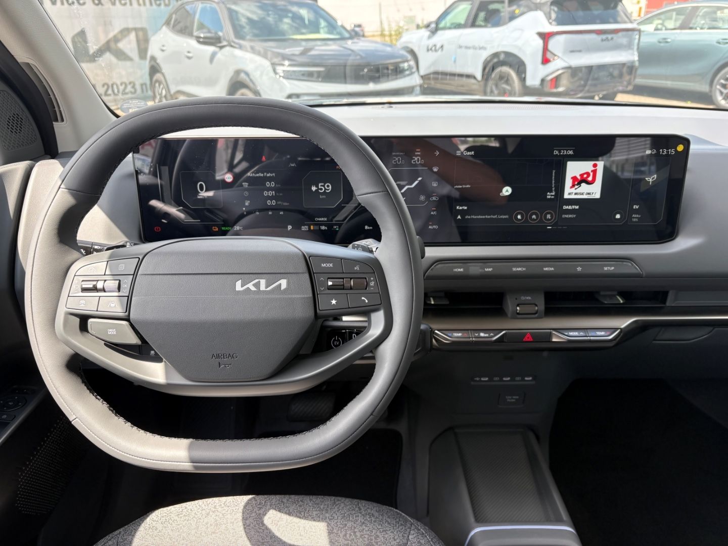 Fahrzeugabbildung Kia EV2 Air 42,2-kWh FWD 5 Sitze NotBremsAss Tempoma