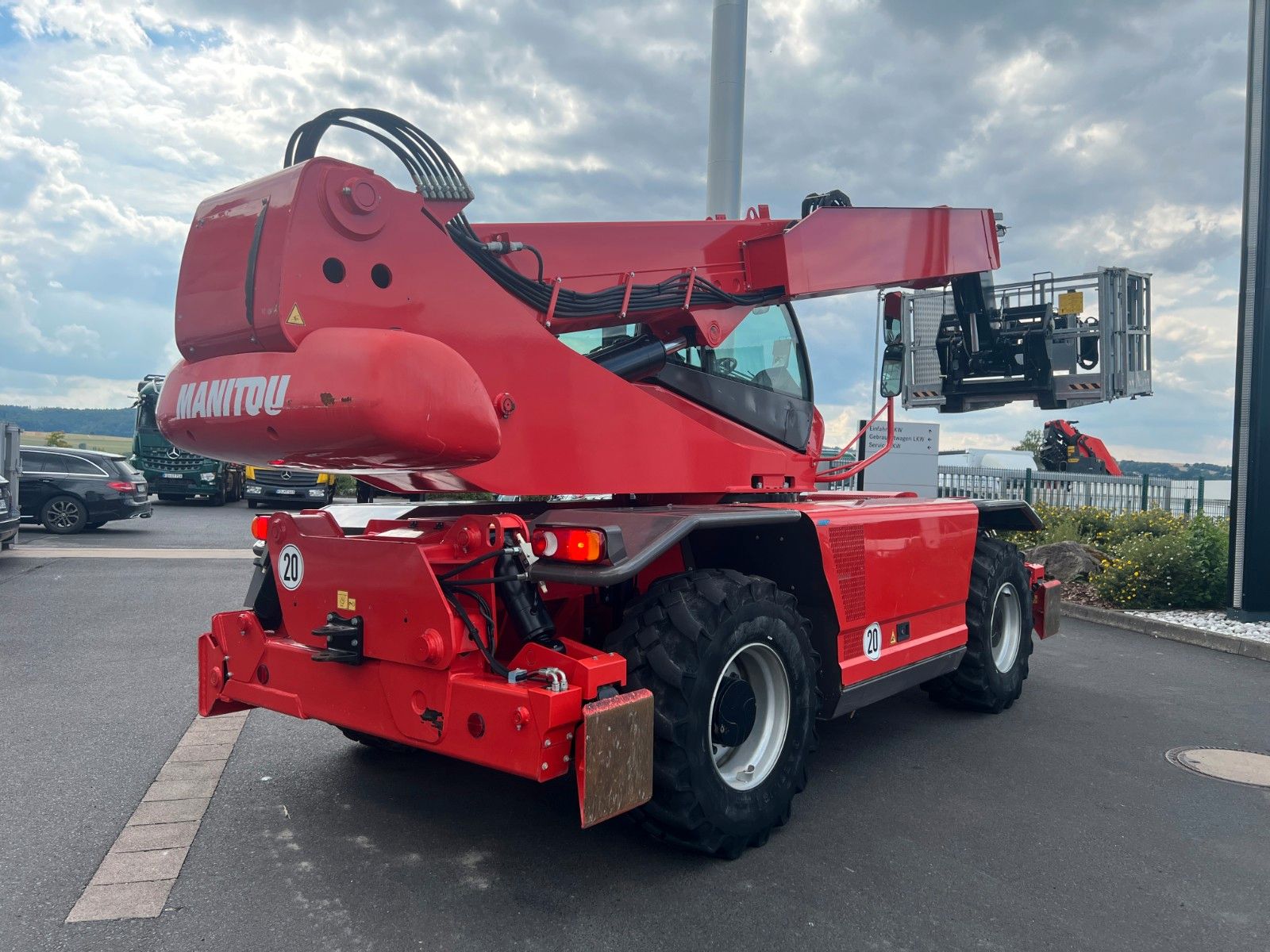 Fahrzeugabbildung Manitou MRT 2550 + / nur 1.092h! / Gabel / Korb