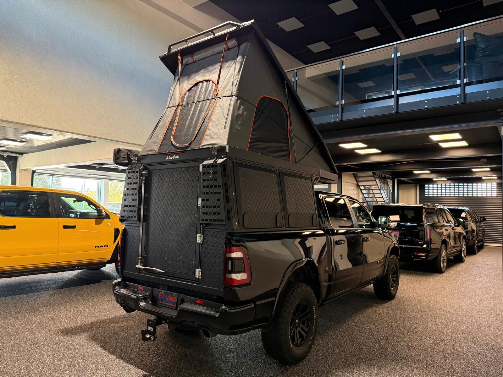 Fahrzeugabbildung Dodge LIMITED NIGHT ALU-CAB PRINS LPG AUS 1. HAND