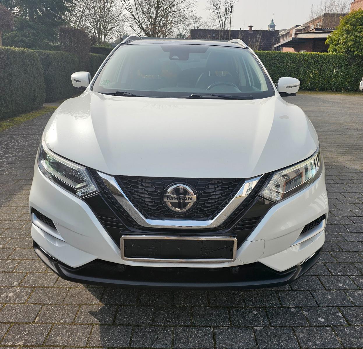 Nissan Qashqai 1.2 Tekna+ Pano Autom. 360° Kamera