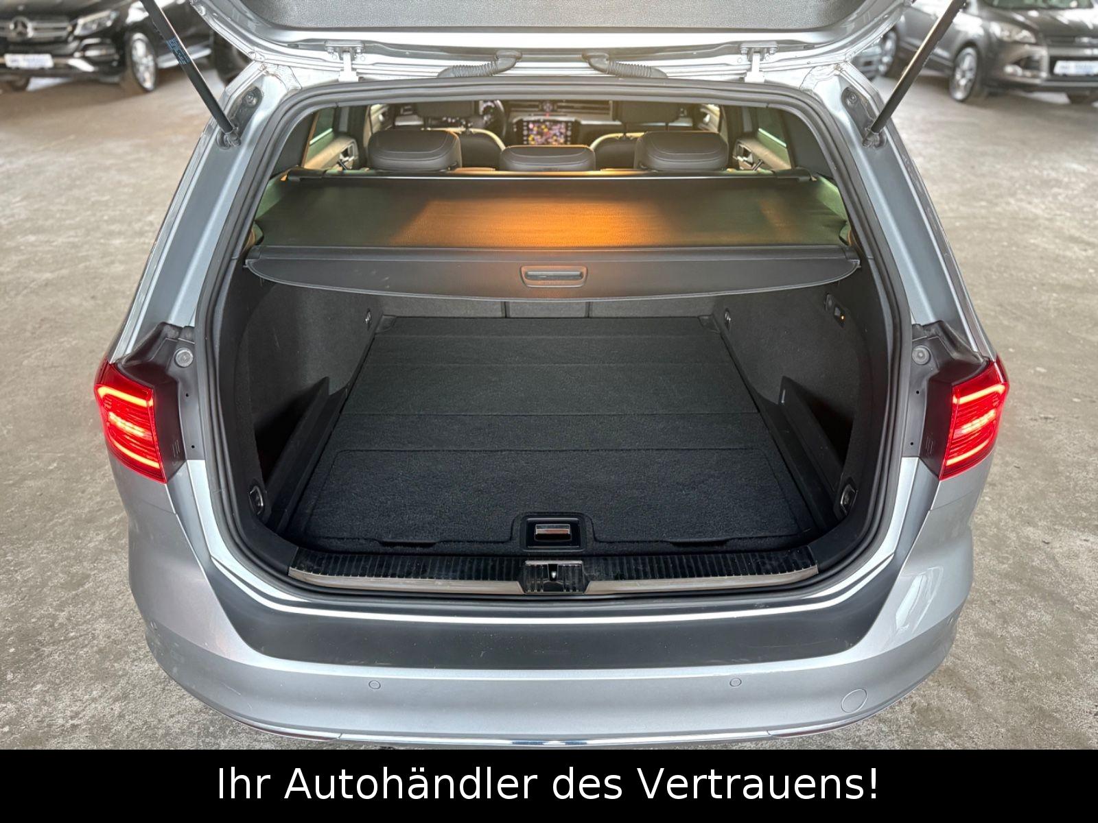 Volkswagen Passat Variant Highline ACC*Kamera*AHK*LED*Alcan