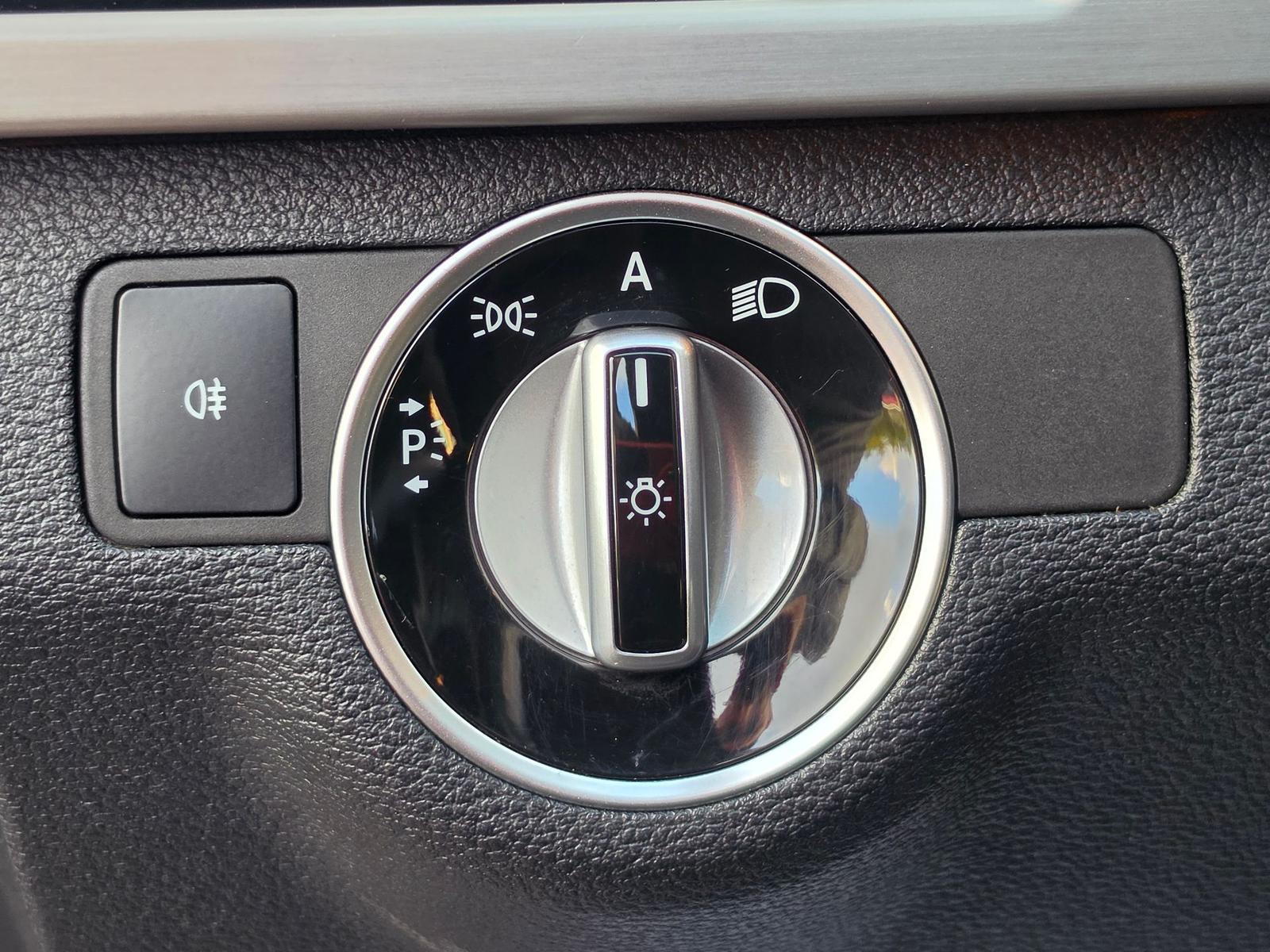 Mercedes-Benz E350 2011 — photo 17