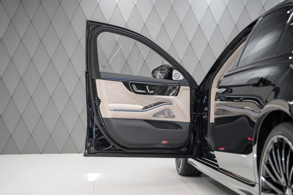 S 450 d 4MATIC L 2027 BLACK/BEIGE AMG PANO - Bild 11