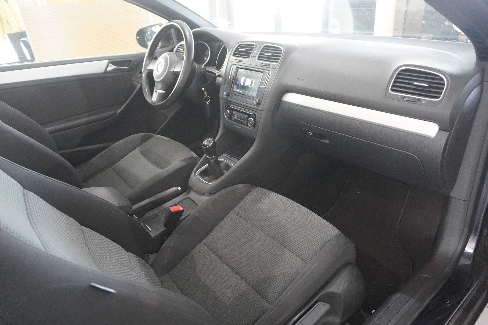 Fahrzeugabbildung Volkswagen Golf VI Cabriolet 1.2 TSI NAVI/SHZ/USB/PDC/TEMP.