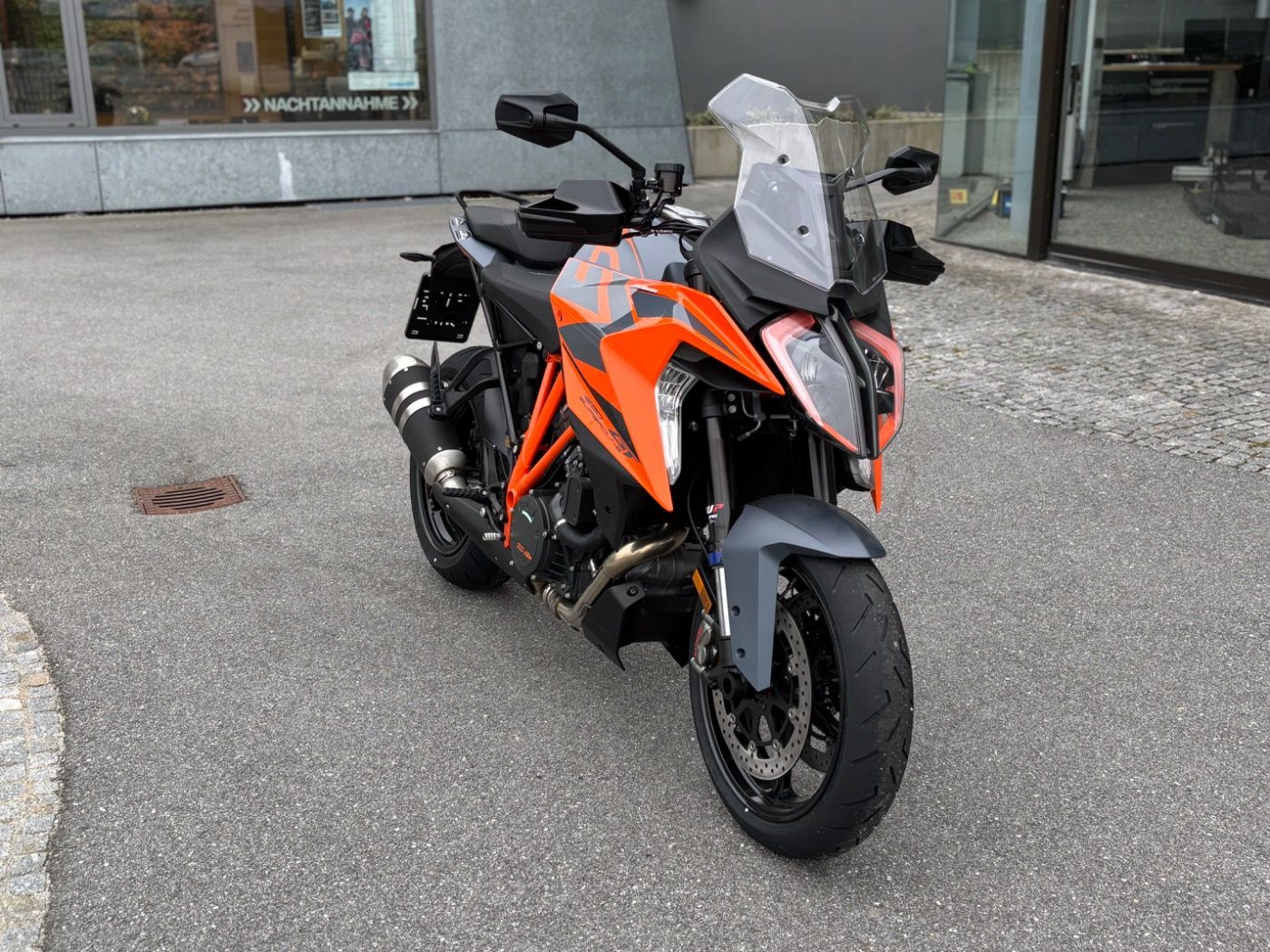 Fahrzeugabbildung KTM 1290 Super Duke GT 0% Finanzierung, 4 J. Garanti