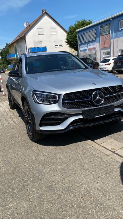 Image of Mercedes-Benz GLC 200