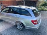 Mercedes-Benz C 220 T-Modell Diesel  - silberne Mercedes-Benz 220