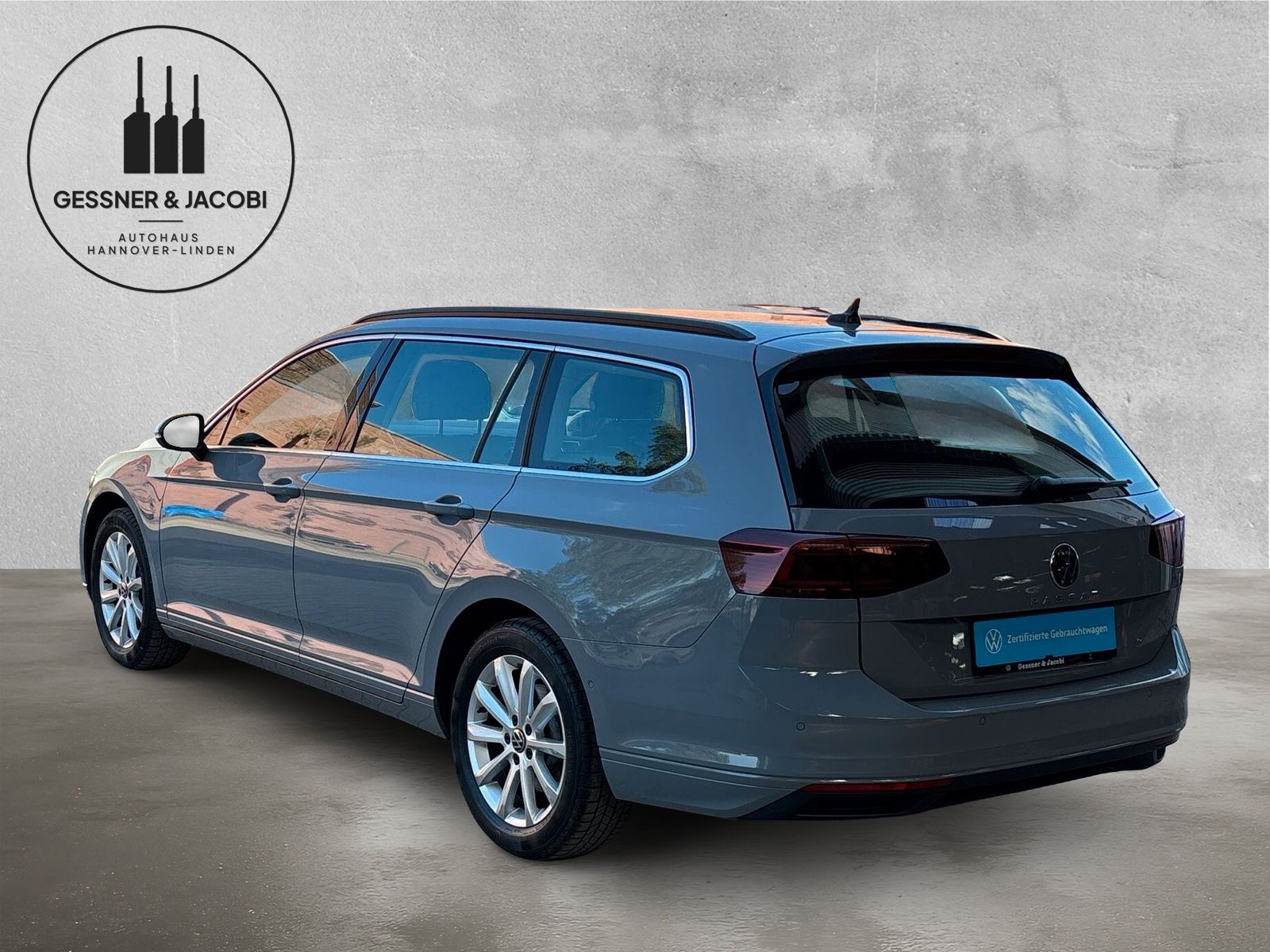 Fahrzeugabbildung Volkswagen Passat Variant 2.0 TDI HuD AHK Keyless Kamera
