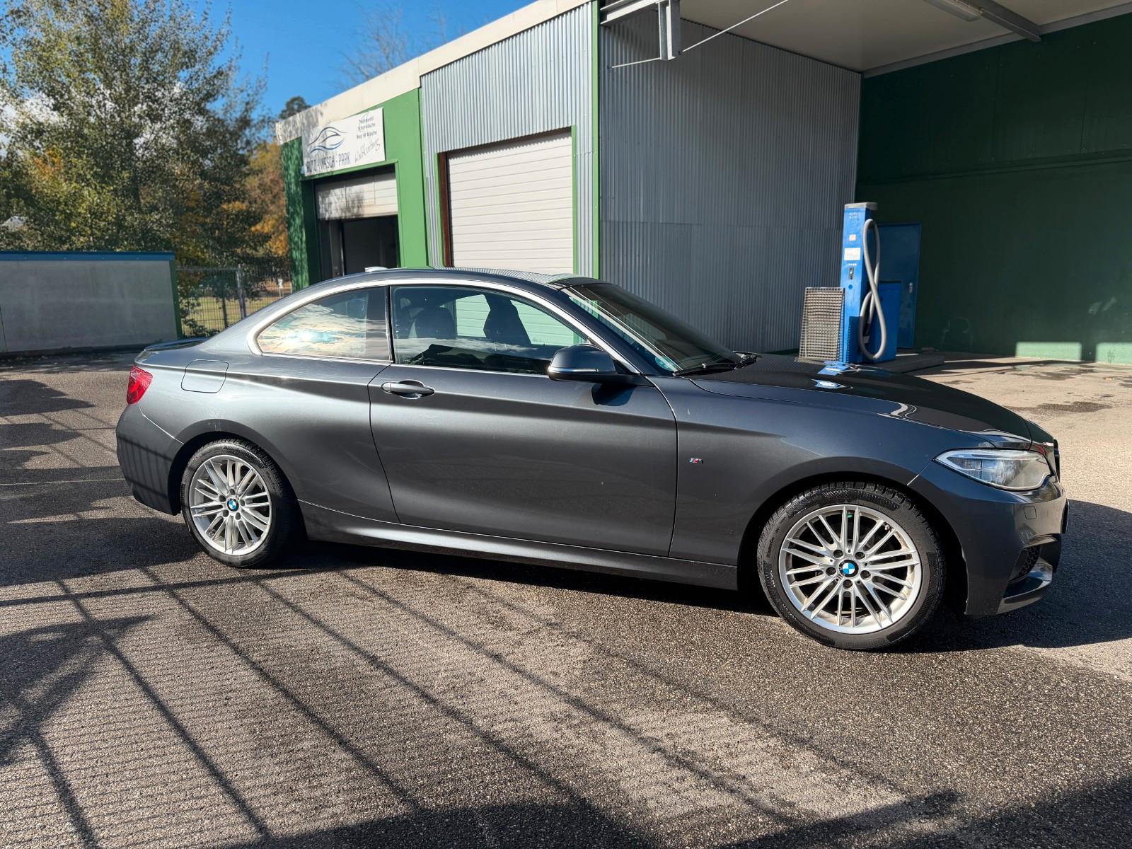 BMW 218