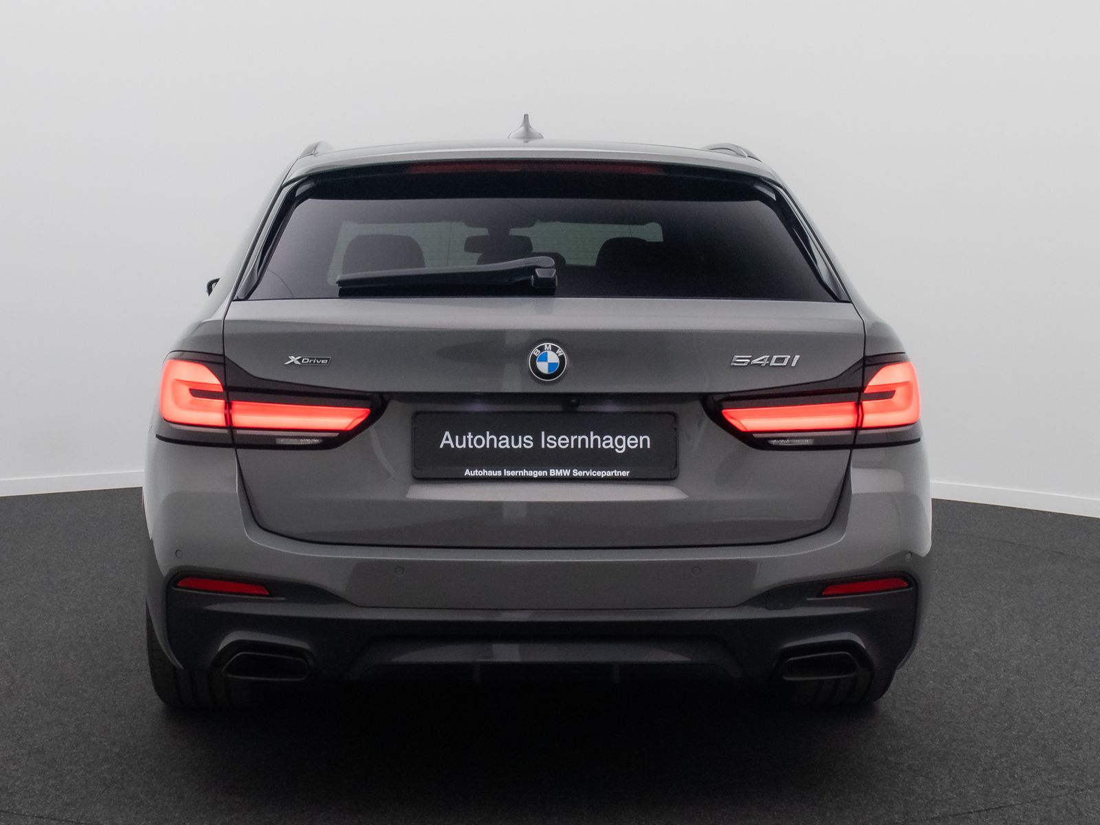 Fahrzeugabbildung BMW 540i xD M Sport Kamera DAB H/K Lenkrhzg Alarm