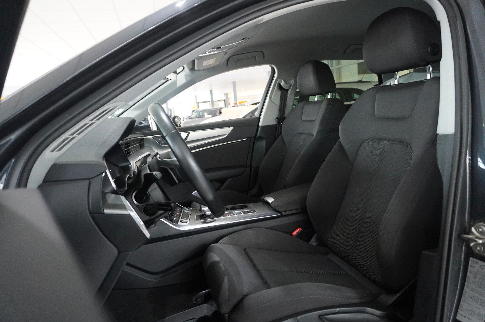 Fahrzeugabbildung Audi A6 Avant 40 TDI QUATTRO SPORT NAVI/ACC/SH/AHK