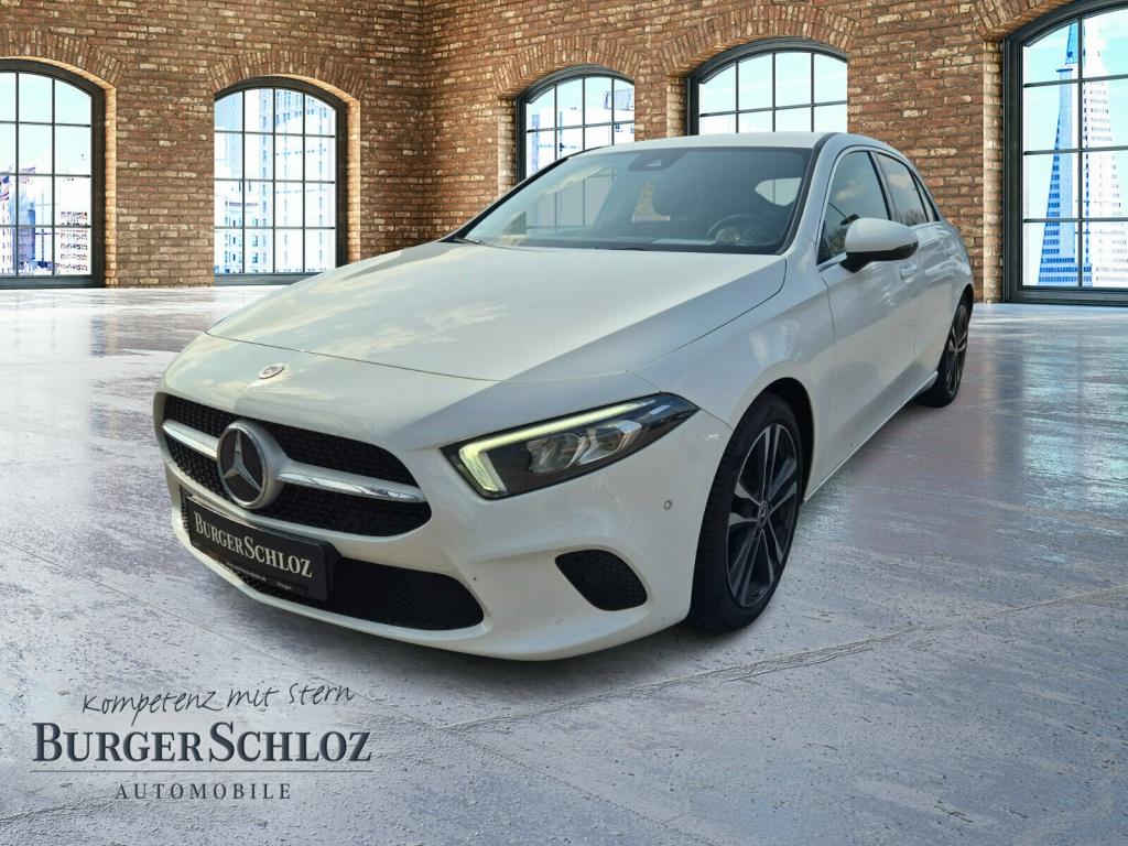 Mercedes-Benz A 180 KOMPAKTLIMOU Kam. KlimaA LED LM Navi PDC