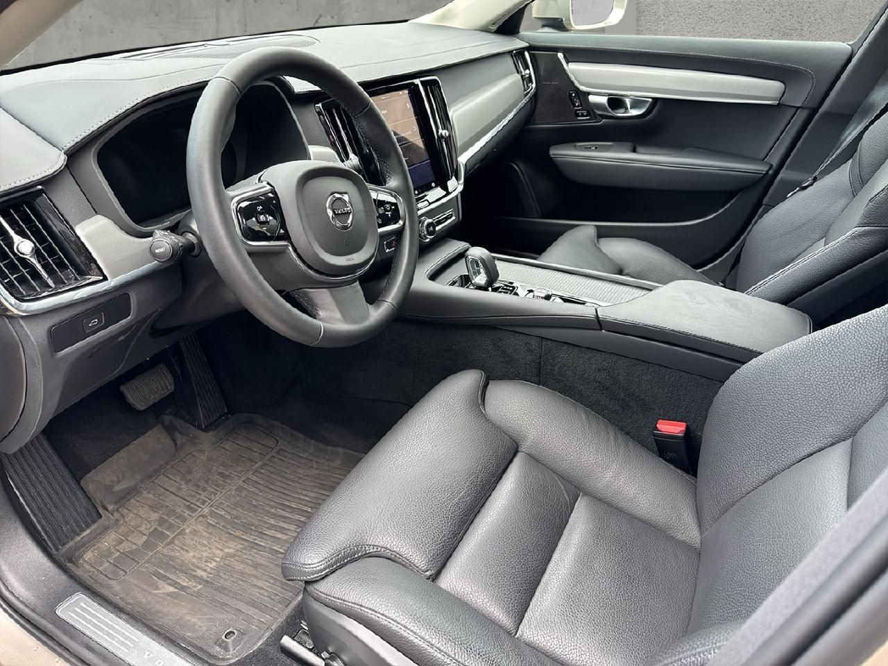 Fahrzeugabbildung Volvo V90 Cross Country Plus AWD