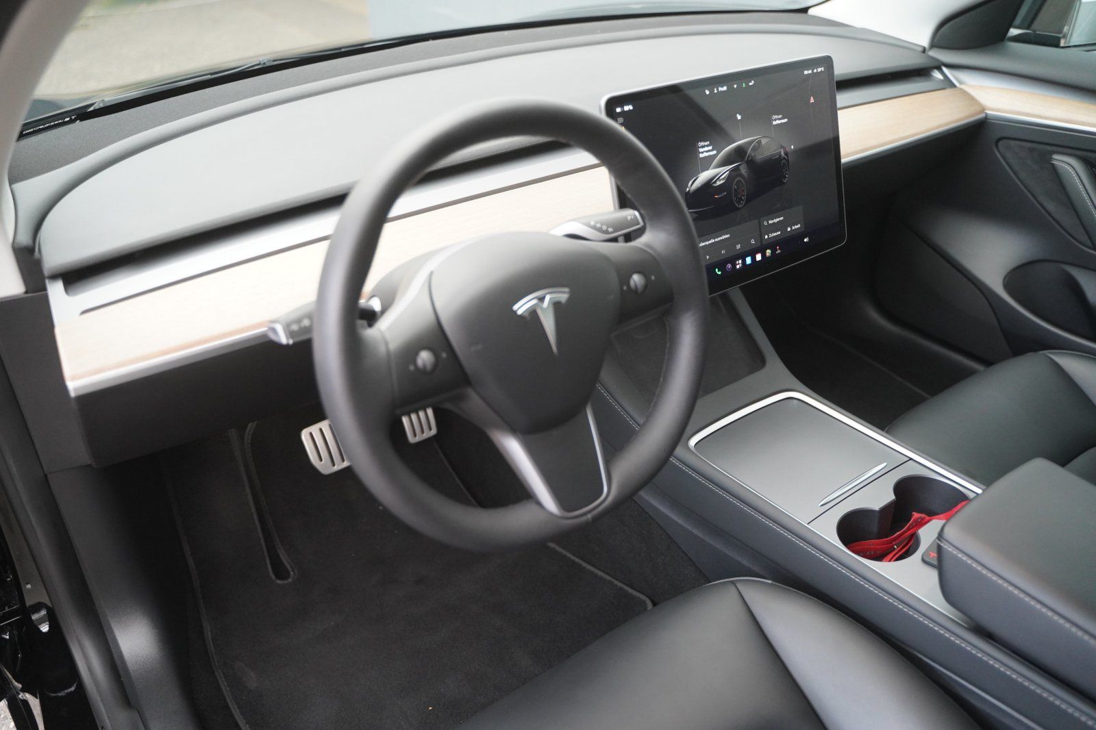 Tesla Model 3 Performance 1. Hand foto 11