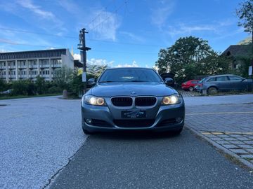 BMW 320 - 1