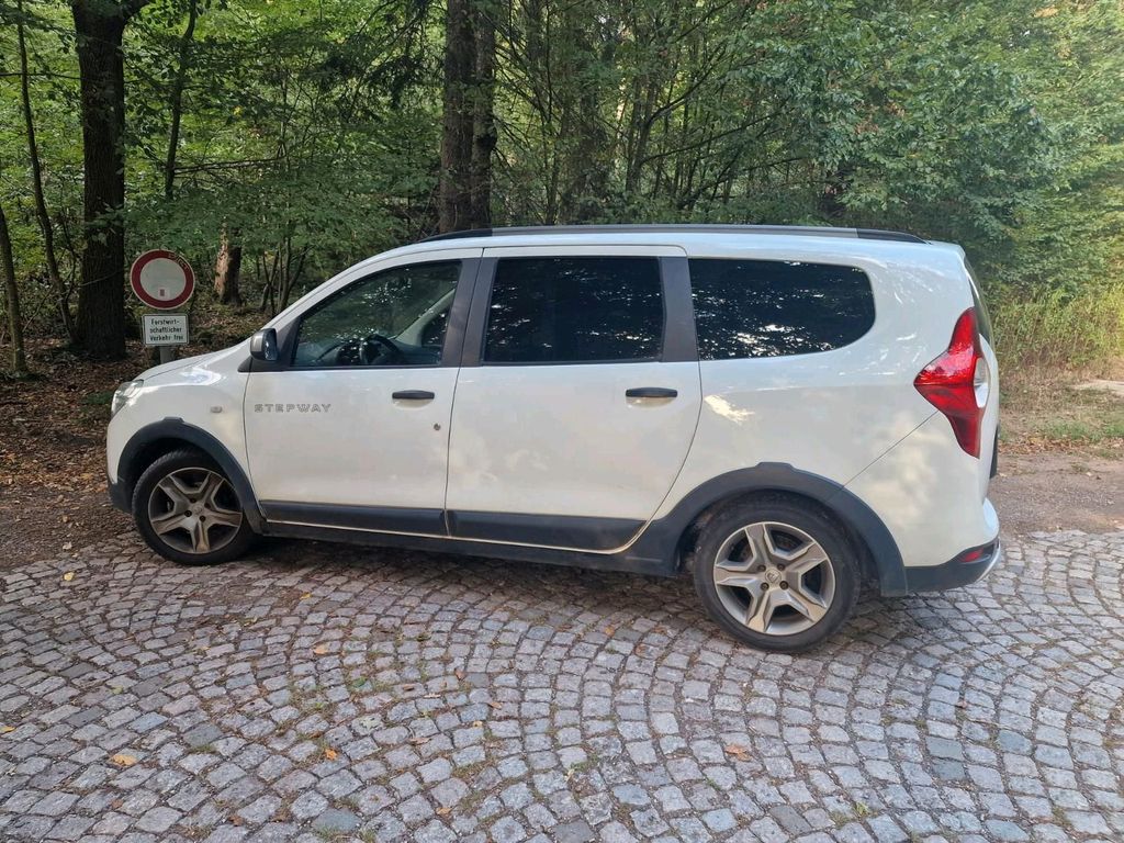 Image of Dacia Lodgy