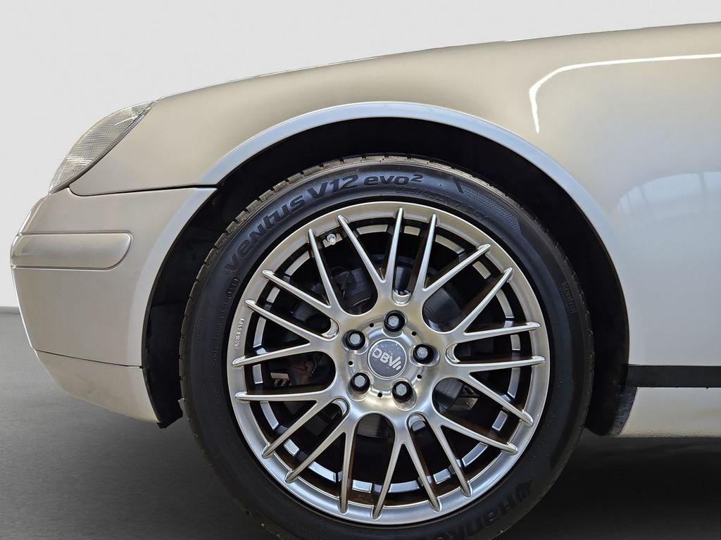 Mercedes-Benz SLK 230