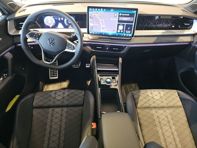 Fahrzeugabbildung Volkswagen Tayron 2.0 TDI DSG 4MOTION R-LINE HUD PANO STHZG