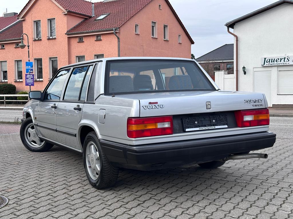 Volvo 740