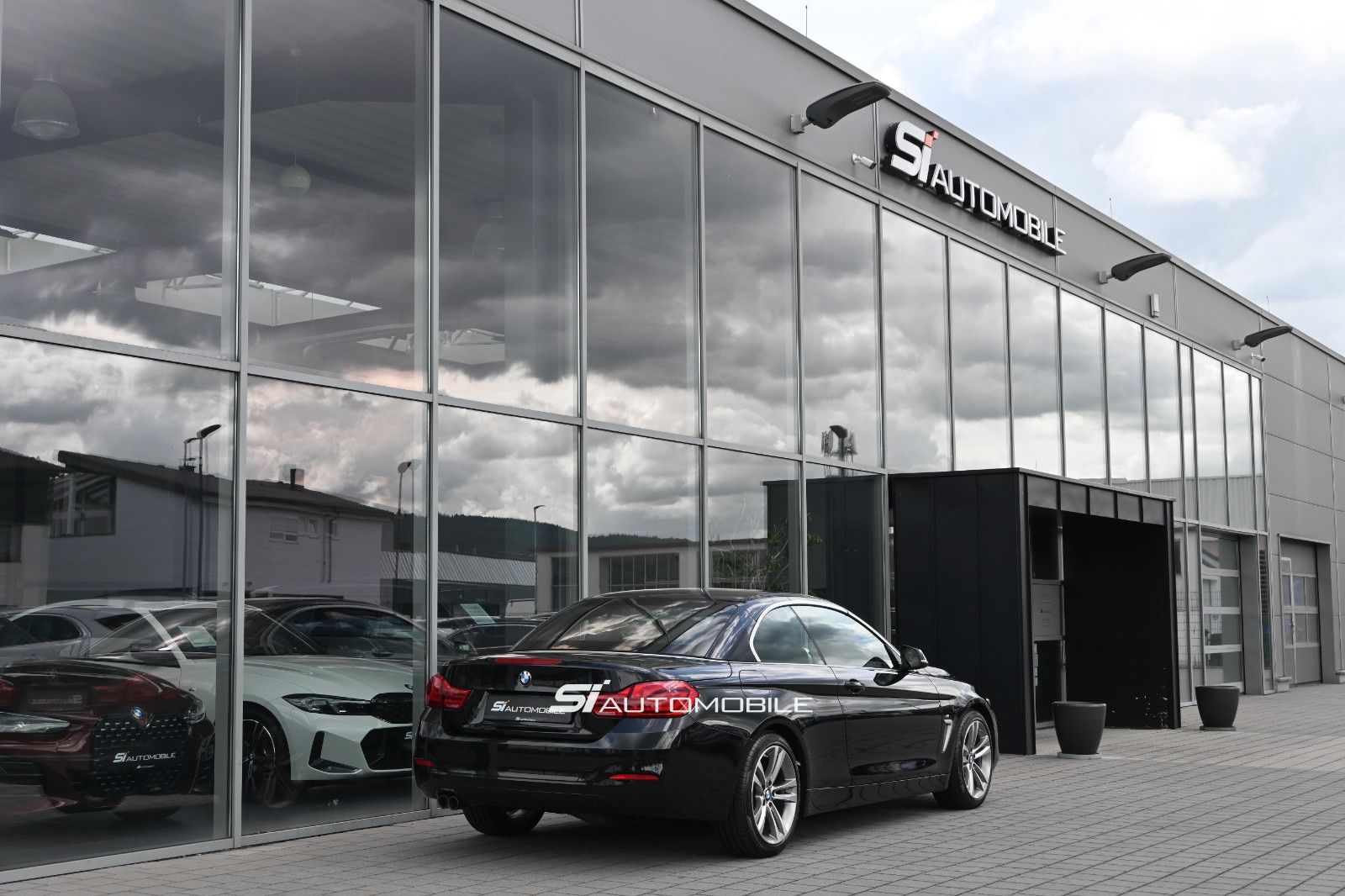 Fahrzeugabbildung BMW 420d Cabrio Sport Line Aut. °LED ADAPT.°KAMERA°