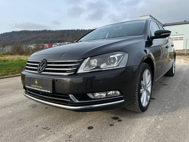 Volkswagen Passat Variant Highline DSG  LED Panorama Leder