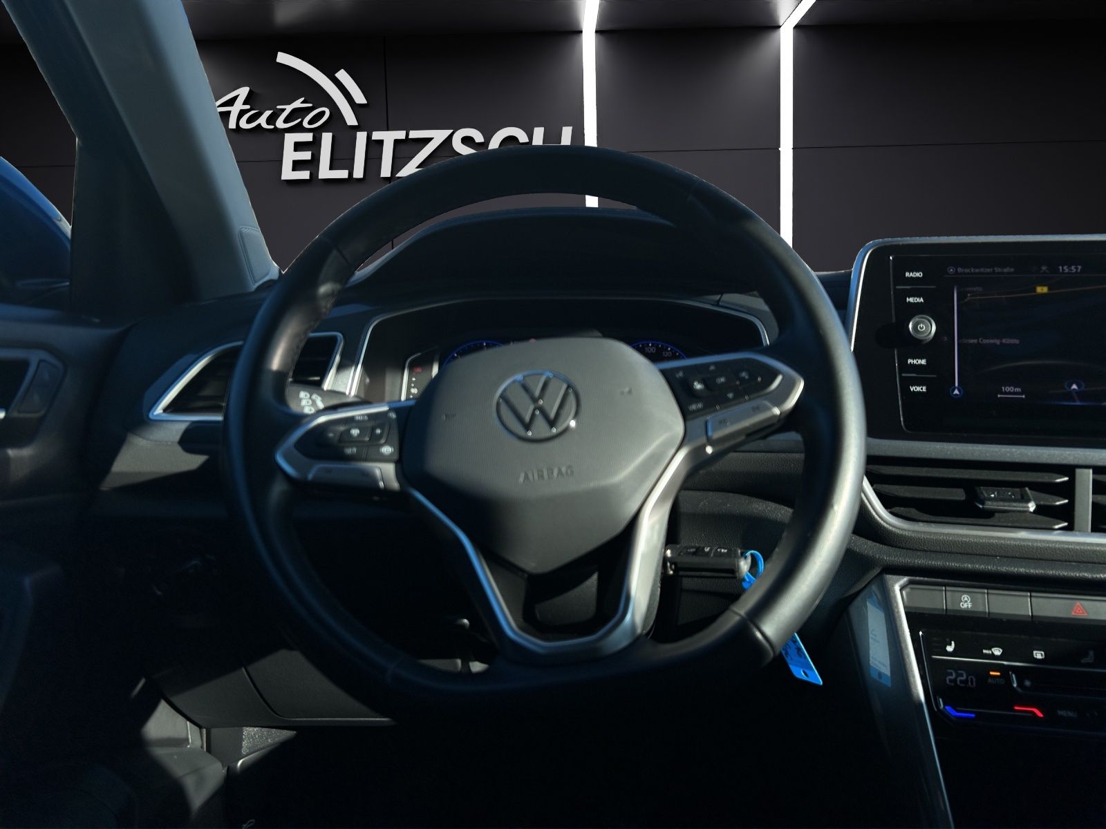 Fahrzeugabbildung Volkswagen T-Roc Style TDI LED+ ACC SH AppConnect Ambiente