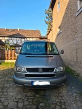 Volkswagen T4 Caravelle 2,5-l-Diesel TDI 75kW Standard - silberne Volkswagen T4 Caravelle