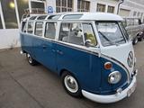 Volkswagen Oldtimer VW T 1 Samba in Deutschland Gefer... - Volkswagen T1 in Hamburg