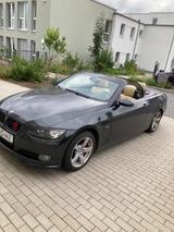 BMW 330i Cabrio E 93  Sonder-Edition*Navi*DVD*Xenon - BMW 330 aus 2007: 330d