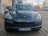 Porsche Cayenne 2011 Diesel Top Zustand - Porsche Cayenne aus 2011 mit Diesel-Antrieb